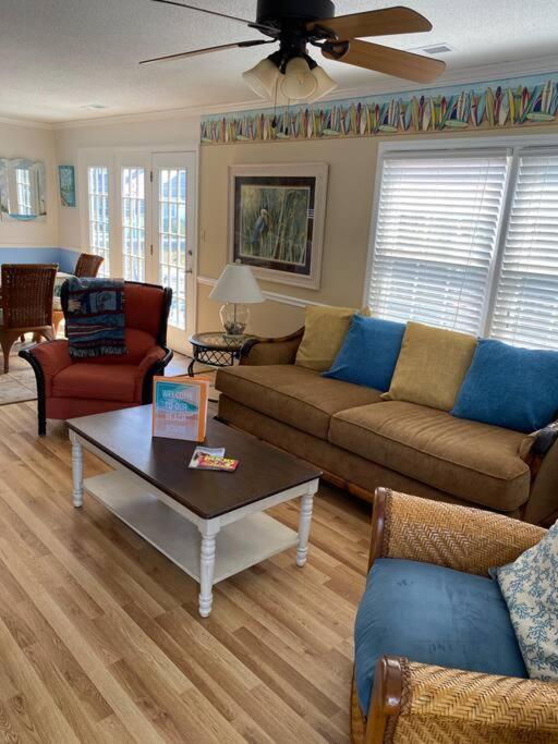 Beach Breeze 3, Pet Friendly, Walking Distance To Atlantic Ocean Free Parking Myrtle Beach Eksteriør billede