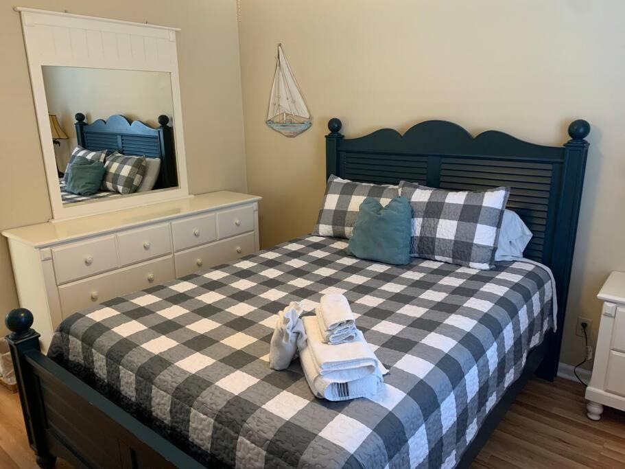 Beach Breeze 3, Pet Friendly, Walking Distance To Atlantic Ocean Free Parking Myrtle Beach Eksteriør billede